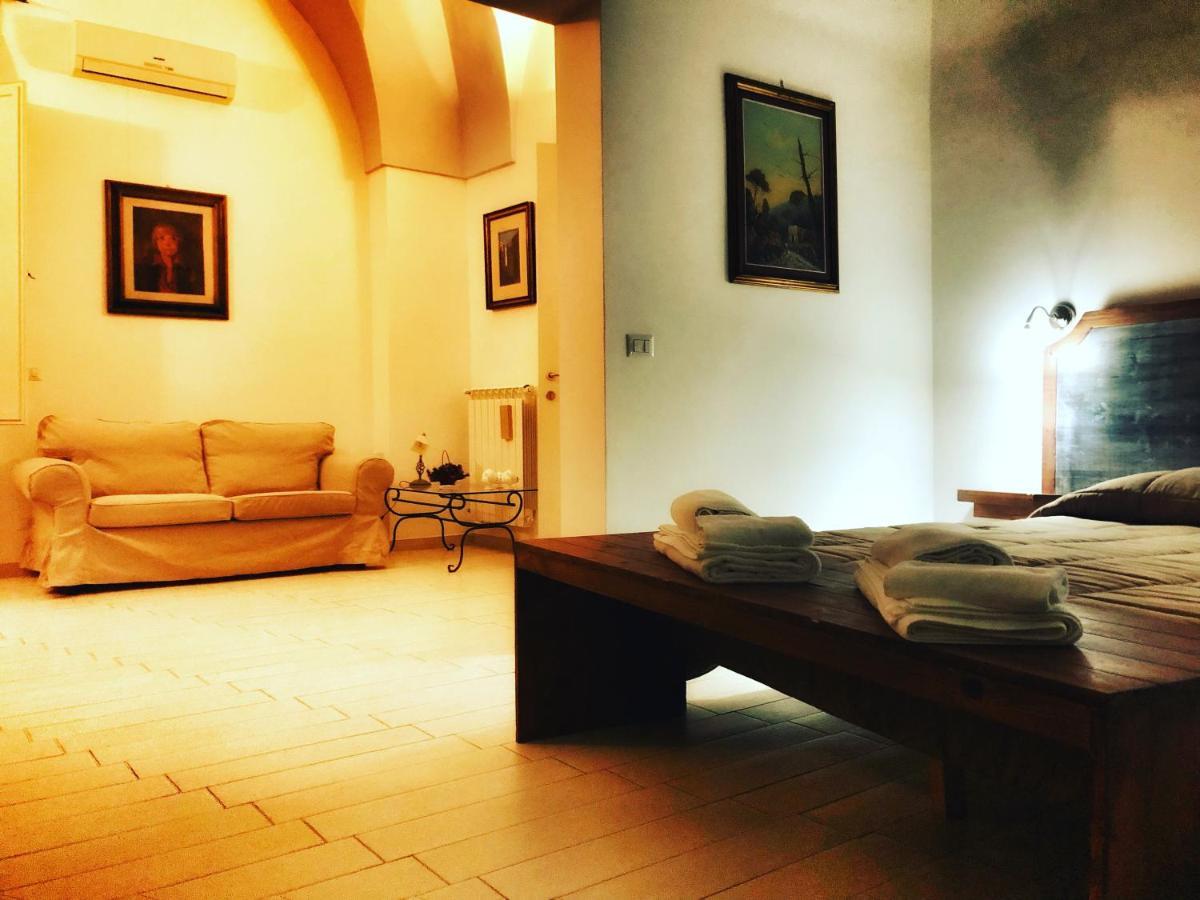 Bed and Breakfast Palazzo Salia Lecce Exterior foto